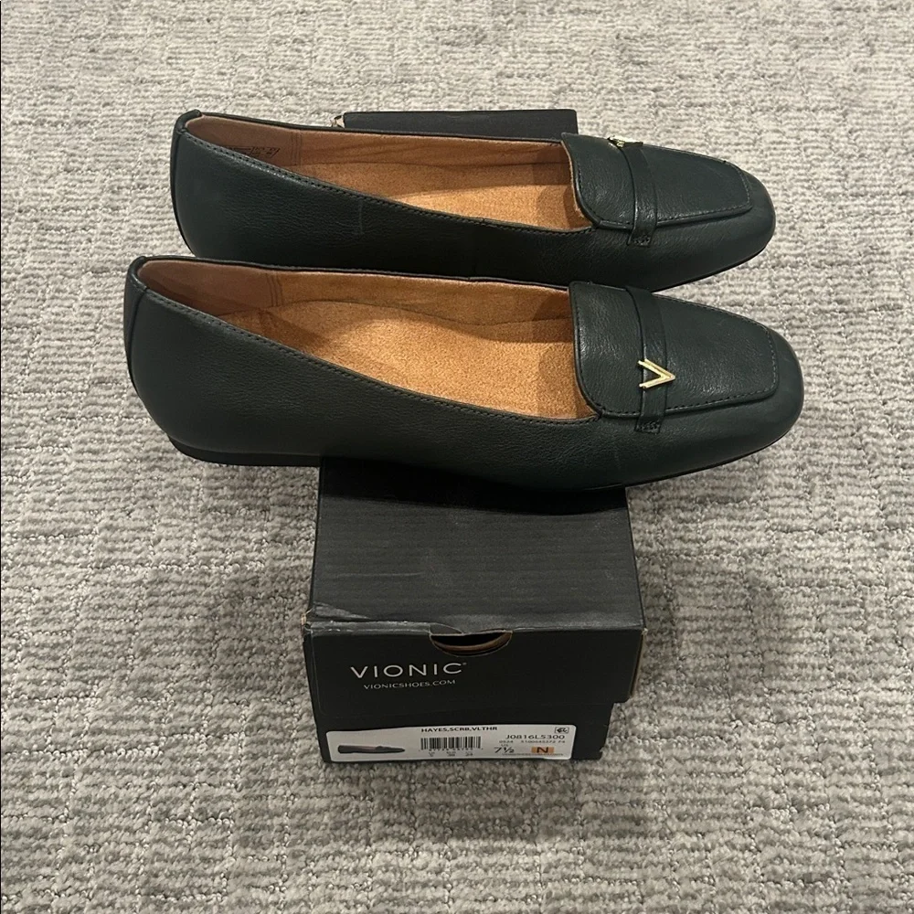 Vionic Hayes Skimmer Scarab Green Leather Narrow 7.5